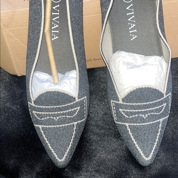 VIVAIA Pointed-Toe Patterned Flats - Picture 4 of 11